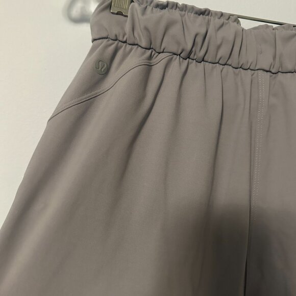 Lululemon Stretch High-Rise Joggers - Picture 5 of 5